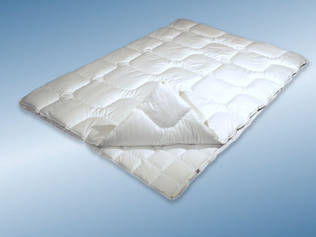 4 Jahreszeiten Bettdecke 155x200 Allergiker Steppbett kochfest bis 95 Grad