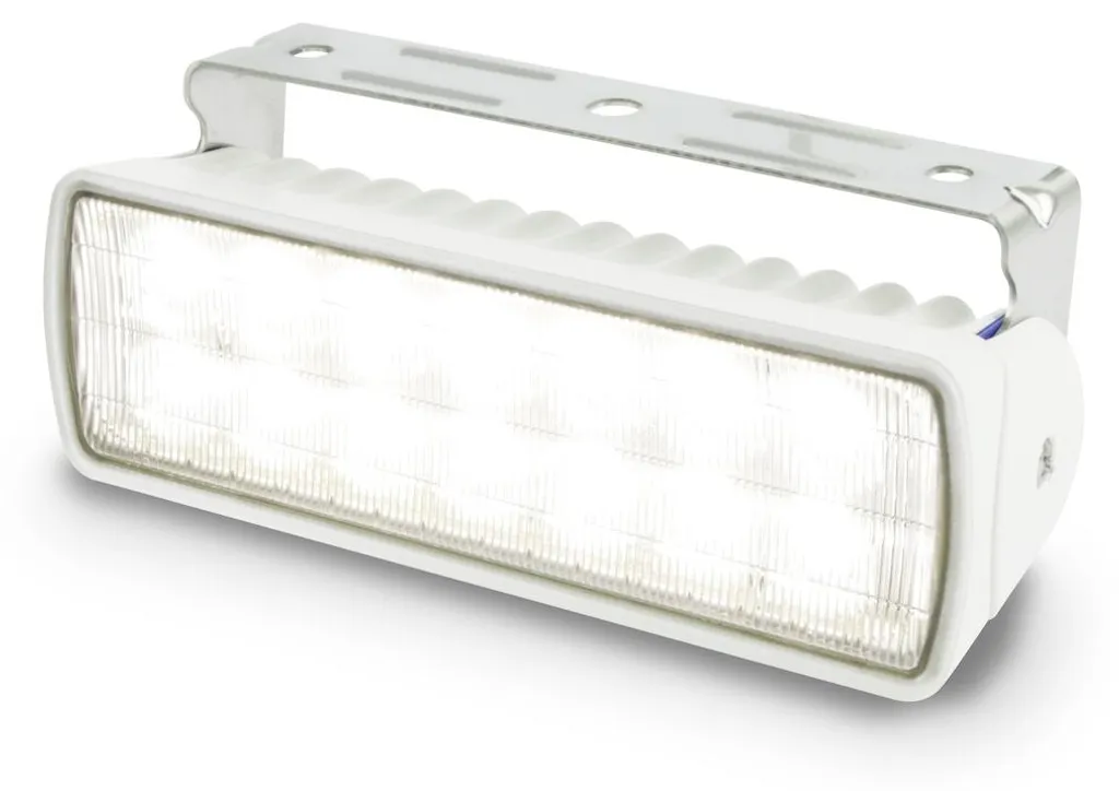 Projecteur LED Hella Sea Hawk-XLR Spread Blanc : Fini l'Ombre au Pont