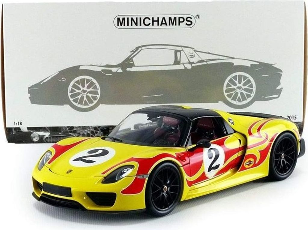 Porsche 918 Spyder Weissach Package 2015 - 1:18 - Minichamps