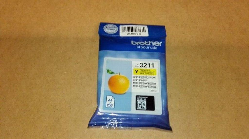 Brother LC3211Y, Standardertrag, Gelb, Tinte auf Produktbild 