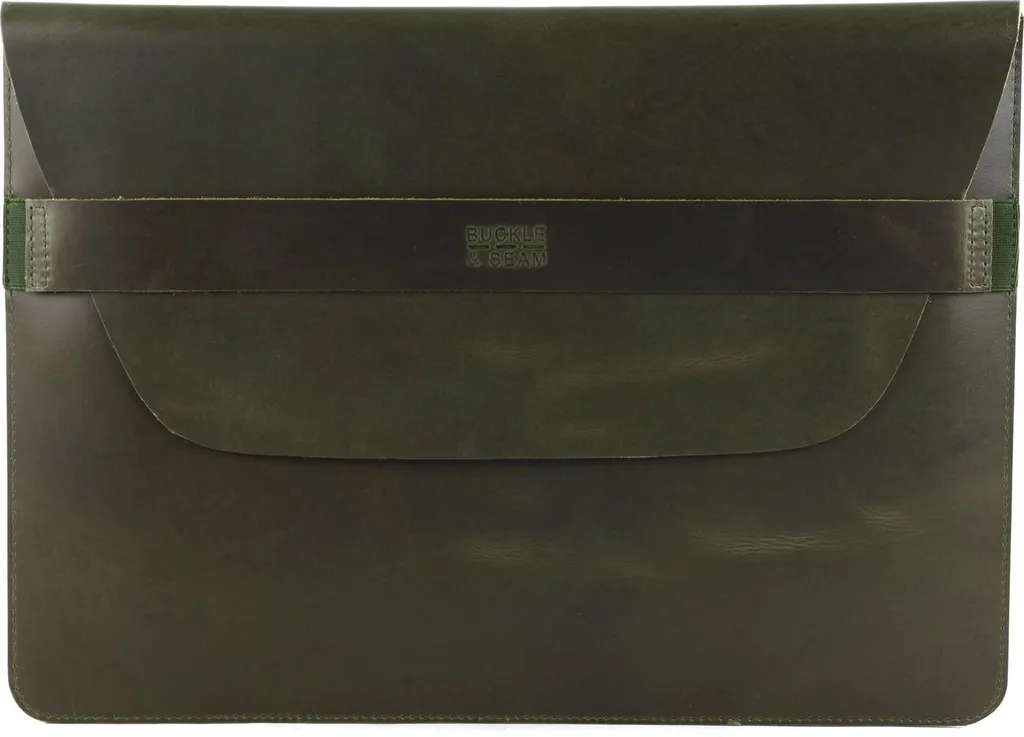 Custodia Laptop BUCKLE & SEAM Terra in Pelle Crazy Horse Olive Verde