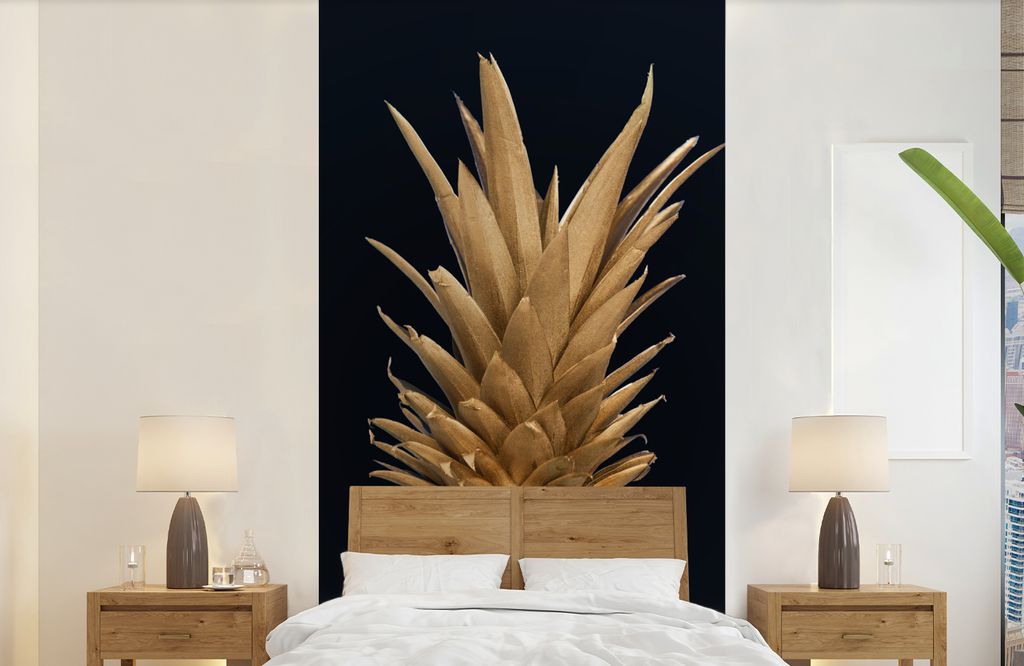 MuchoWow Fototapete für Wohnzimmer oder Schlafzimmer Wandtapete Vinyl Motivtapete Ananas - Gold - Farbe - Schwarz - Obst - Luxus - 120x240 cm - ...
