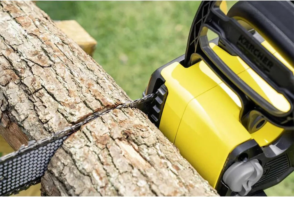 Tronçonneuse à batterie CNS 18-30 Kärcher avec guide de 30 cm robuste