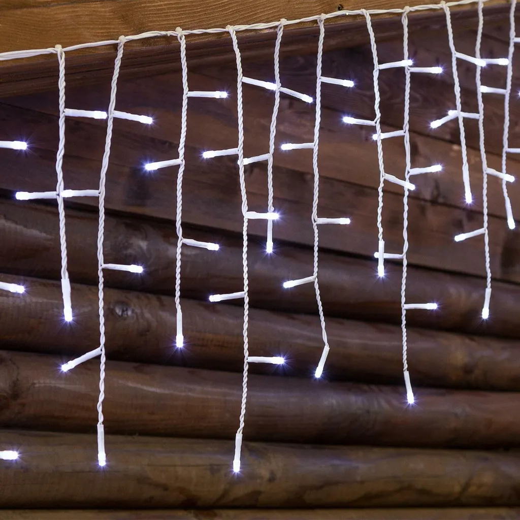 Décoration Noël Extérieur : Guirlande Stalactite LED 5,4m Blanc Glacial