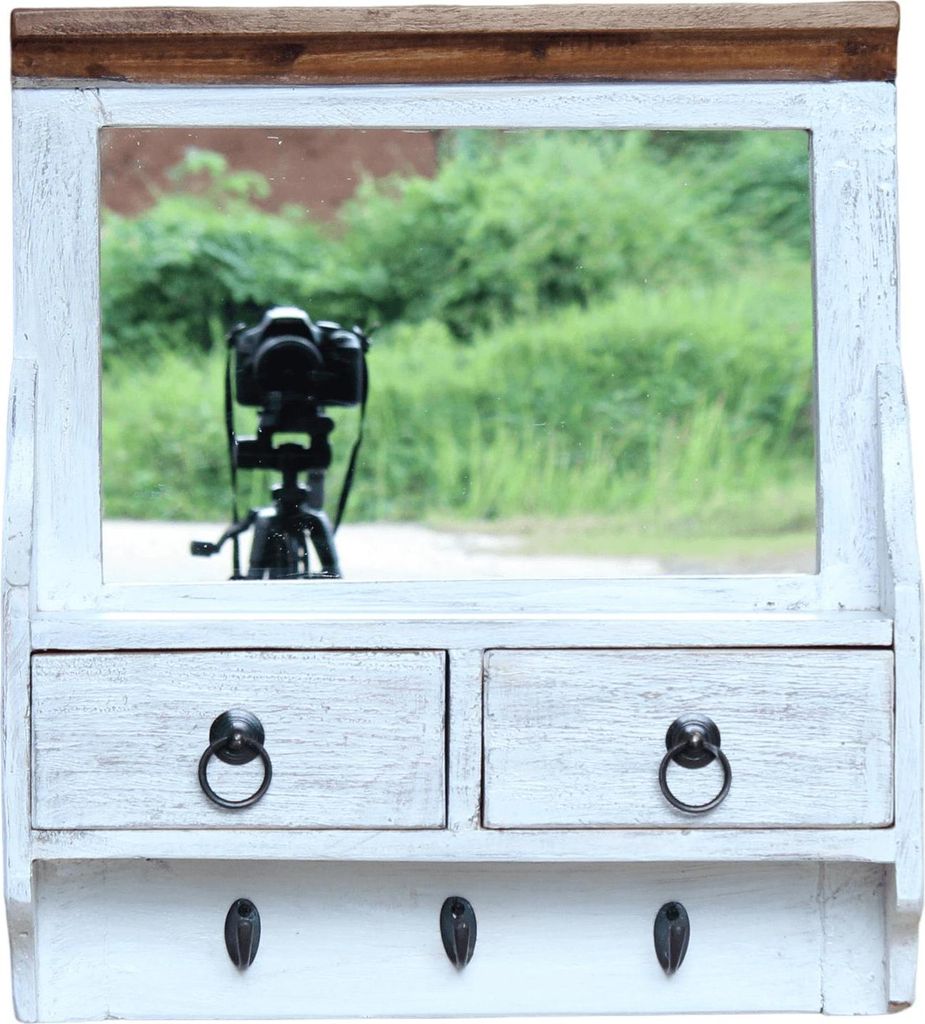 Spiegelschrank im Vintage-Stil aus lackiertem Holz