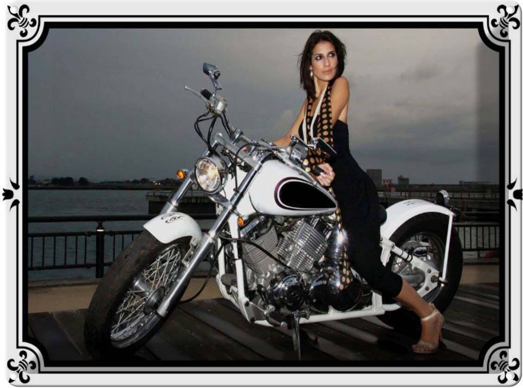 vianmo Blechschild 30x40 cm Motorrad Biker Girl Pinup Frau Produktbild 