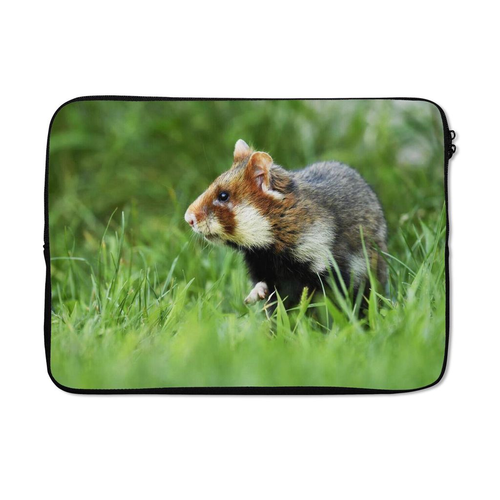 MuchoWow Laptop Hülle 13 Zoll Hamster läuft vorsichtig durch ein Grasfeld Laptoptasche - Laptophülle - Sleeve - Rundumschutz