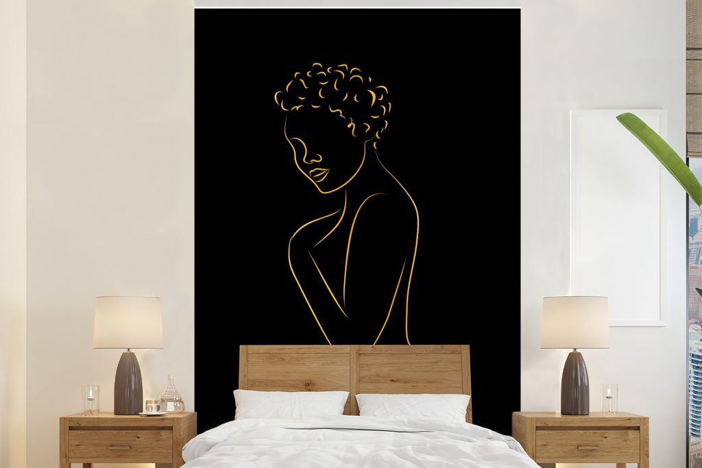 MuchoWow Fototapete für Wohnzimmer oder Schlafzimmer Wandtapete Vinyl Motivtapete Frau - Schwarz - Gold - Strichzeichnung - 225x350 cm - Schlafz...