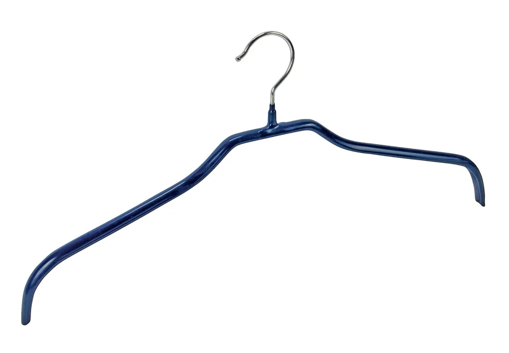 Fini les vêtements déformés avec le kit de 4 cintres moulés Multi