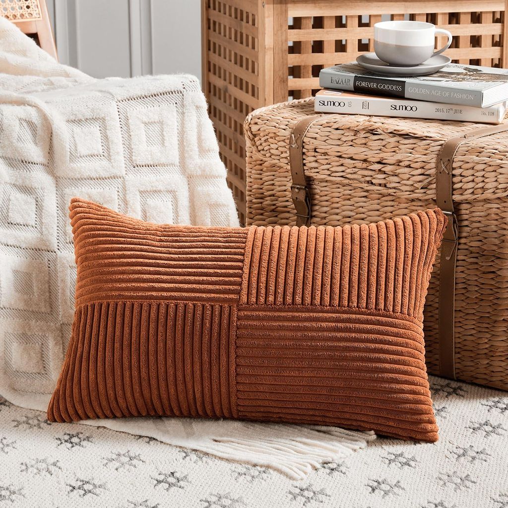 1 Stück rostbrauner Kissenbezug 40x65 cm aus weichem Cord, dekorativer Kissenbezug für Sofa, Schlafzimmer, Wohnzimmer oder Balkon im Boho-Stil.