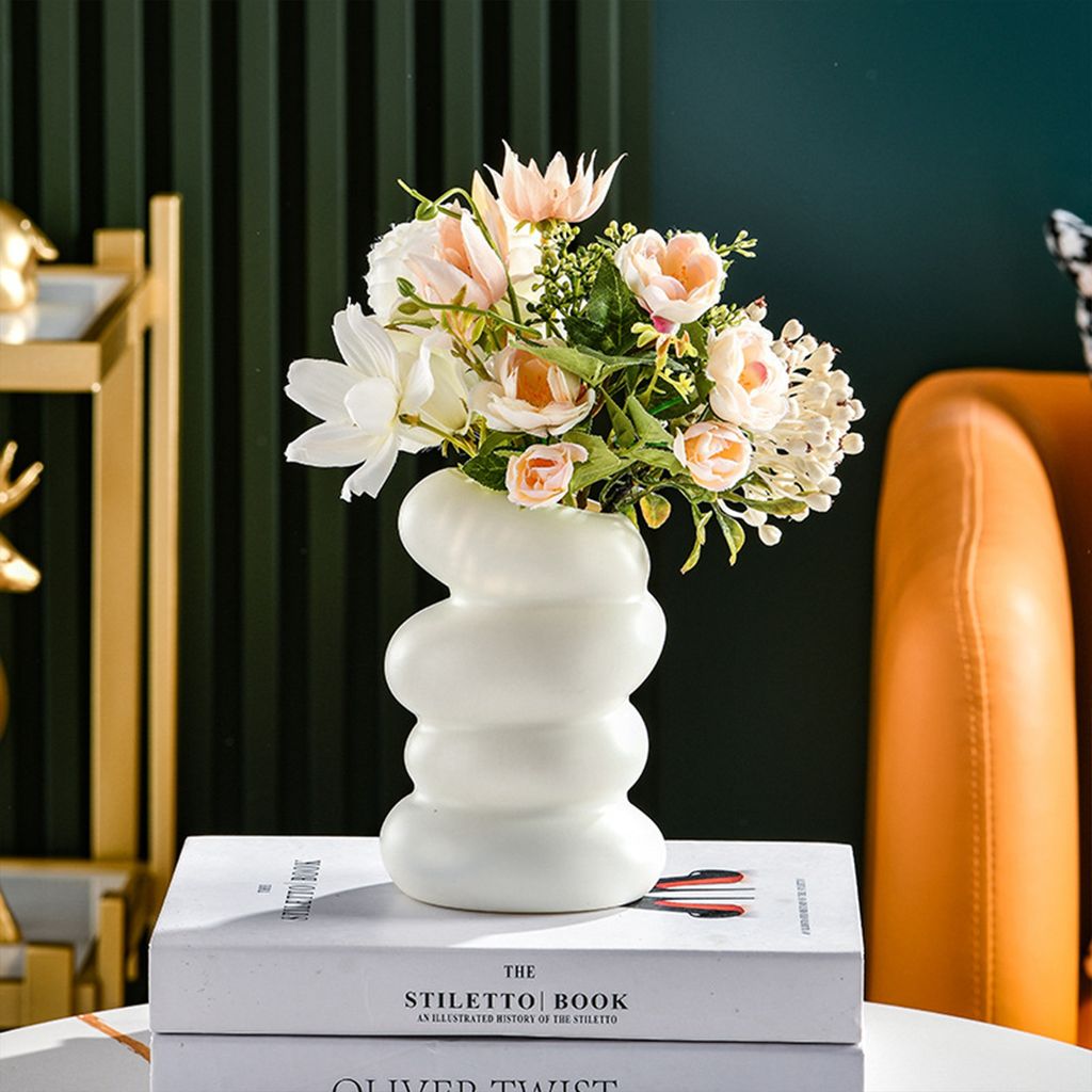 Geometrische Vase Aus Kunststoff – Modernes Deko-Objekt Für Wohnzimmer Oder Tisch