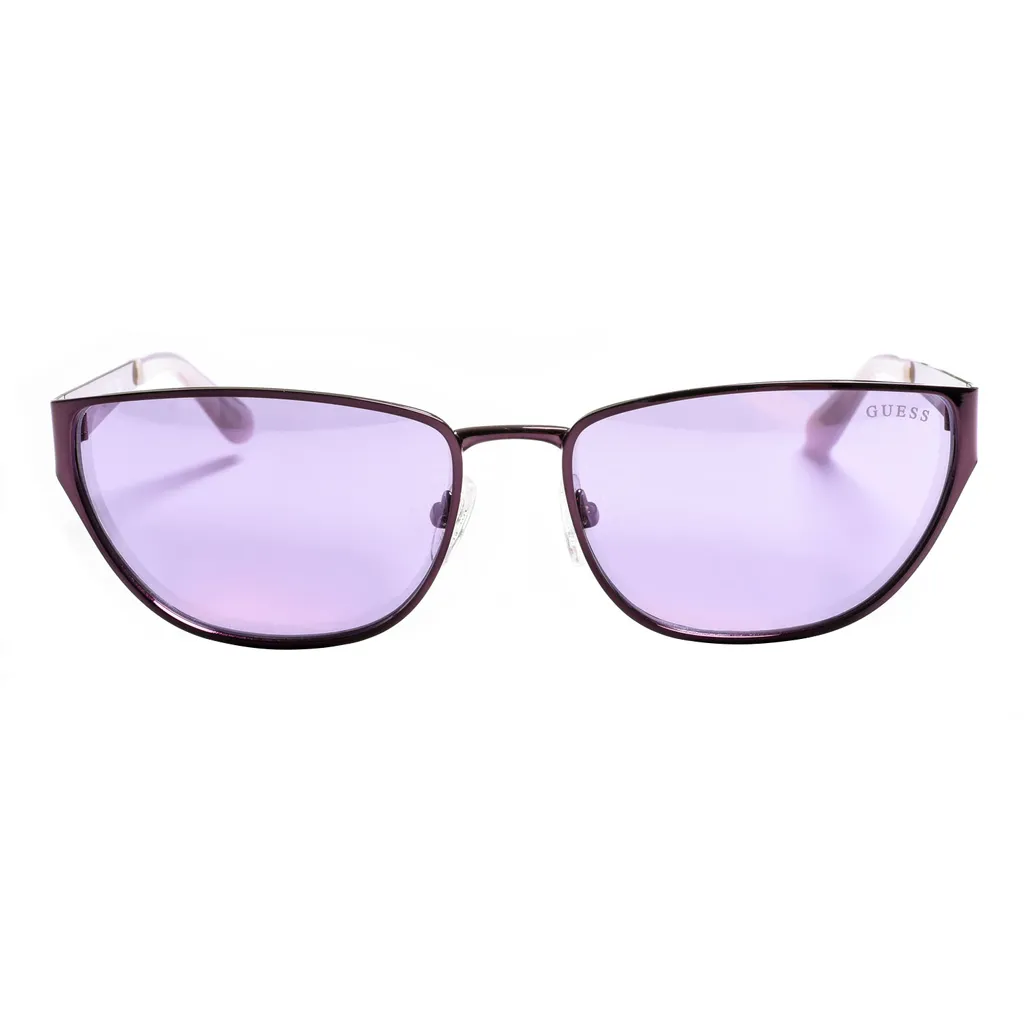 Lunettes de soleil Guess GU7903 idéales pour la conduite et la plage