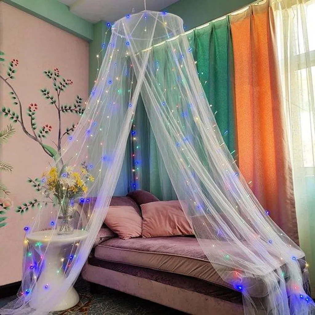 Décoration de fête et chambre fille : Ciel de lit blanc à 250 LED couleur
