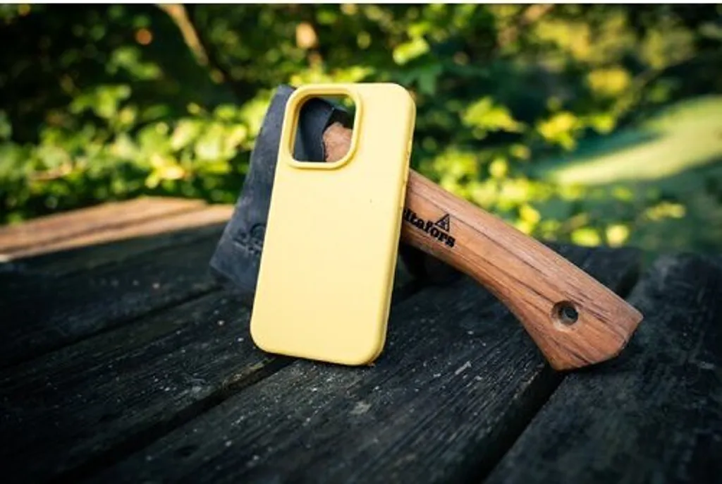 Coque iPhone 16 Banana MagSafe idéale pour recharge sans fil rapide