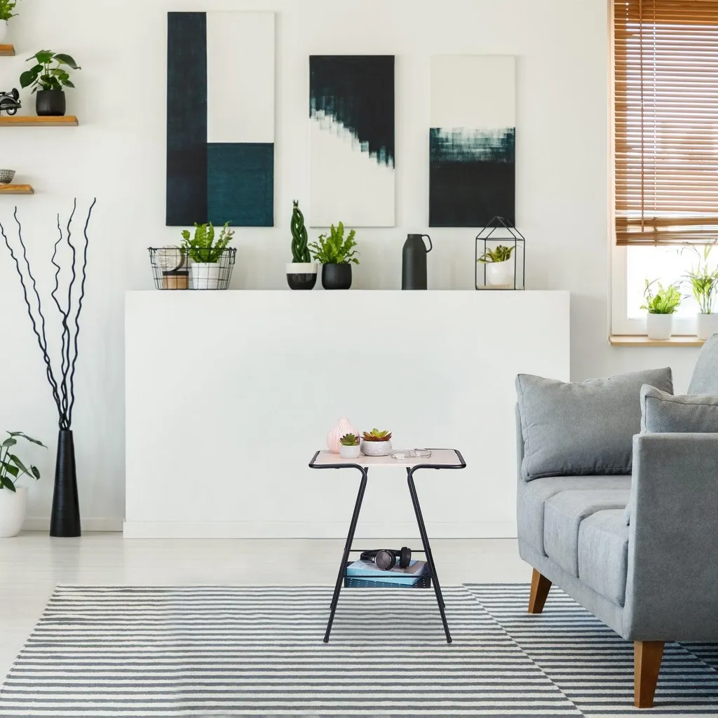 Table d'appoint avec étagère à magazines en bois et métal noir robuste