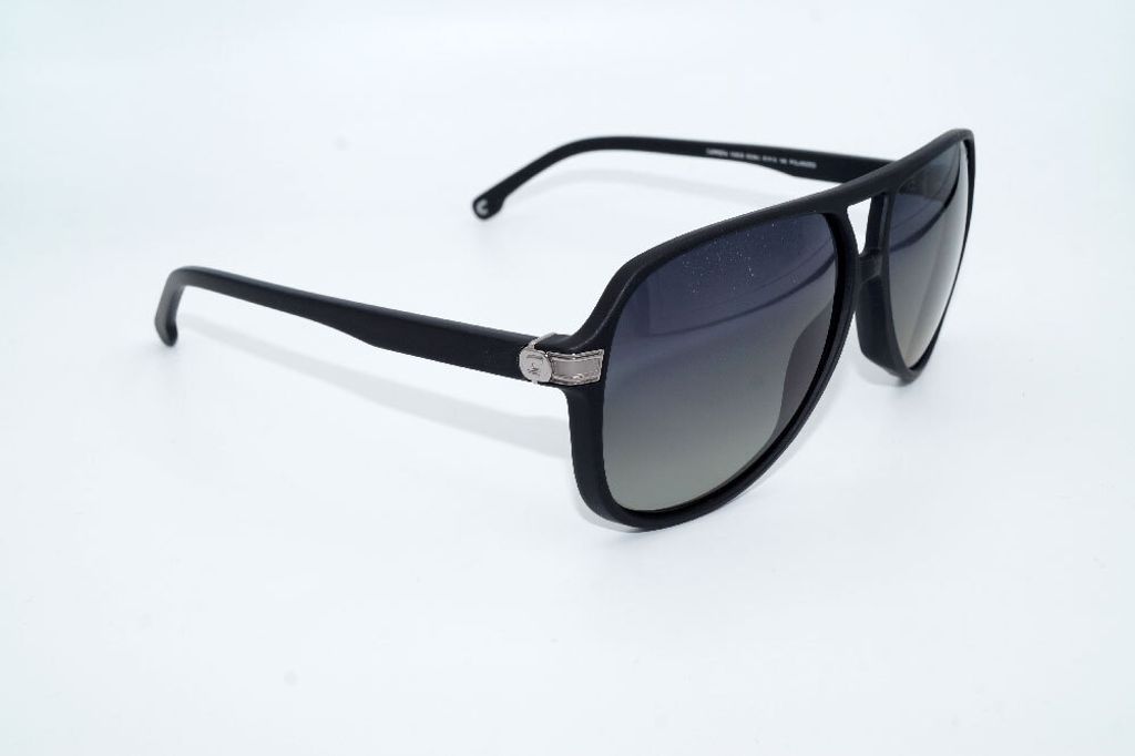 Carrera 1045/S 003 WJ Matte Black/Grey Lifestyle Brillen Produktbild 