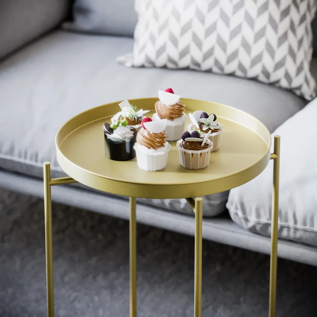 Petite Table d'Appoint Dorée en Métal pour Salon Moderne - Skye Decor - 3