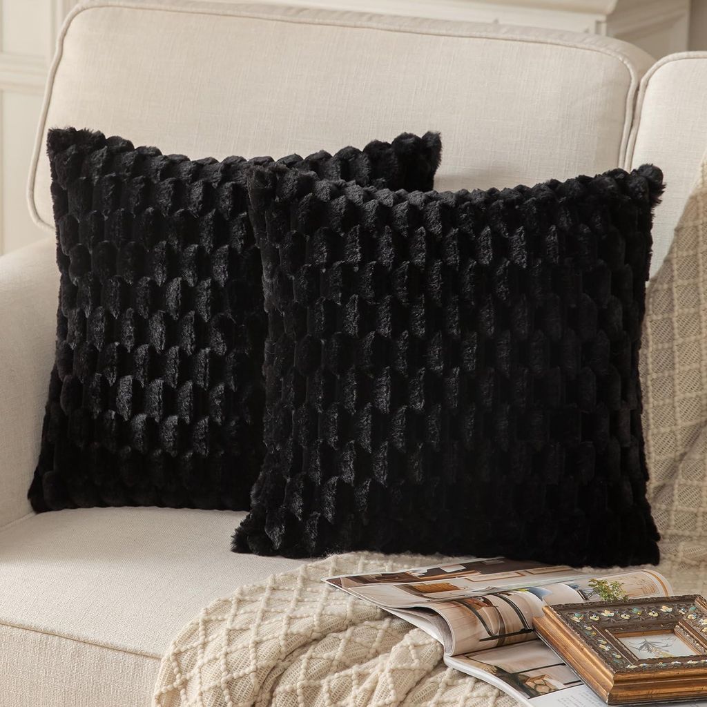 Set mit 2 schwarzen, superweichen, dekorativen Plüschkissenbezügen, 55 x 55 cm, aus Wollsamt, Kissenbezüge, Sofakissen, flauschige Dekokissen f...