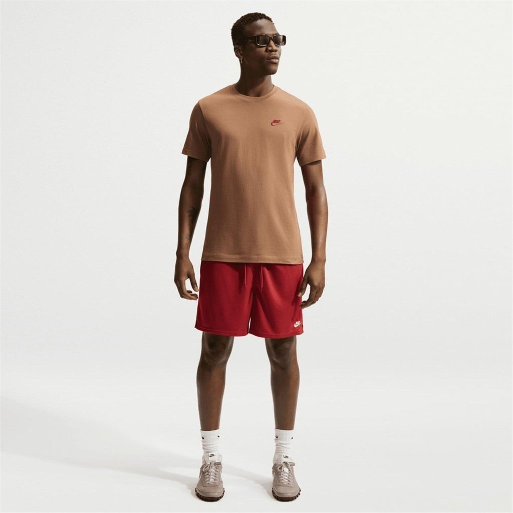 Nike Sportswear Club Herren T-Shirt Ale Brown Ale Brown L Produktbild 