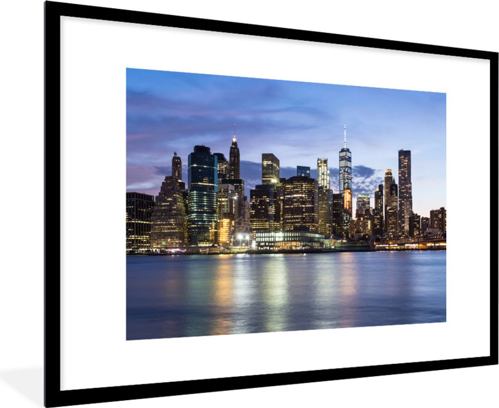 MuchoWow Gerahmtes Poster New York - Wasser - Skyline 90x60 cm - Poster mit Schwarzem Bilderrahmen Wandposter Rahmen Foto Bilder - Wanddekoration...