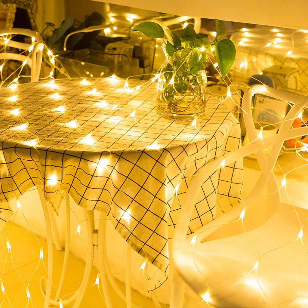 Lichternetz 6x4m – 660 Warmweiße LEDs, 8 Modi, Timer (6h/18h), IP44, Für Innen & Außen – Inkl. Speicherfunktion – Für Garten, Balkon, Fenster & Hochzeit Lichternetz 660 LEDs