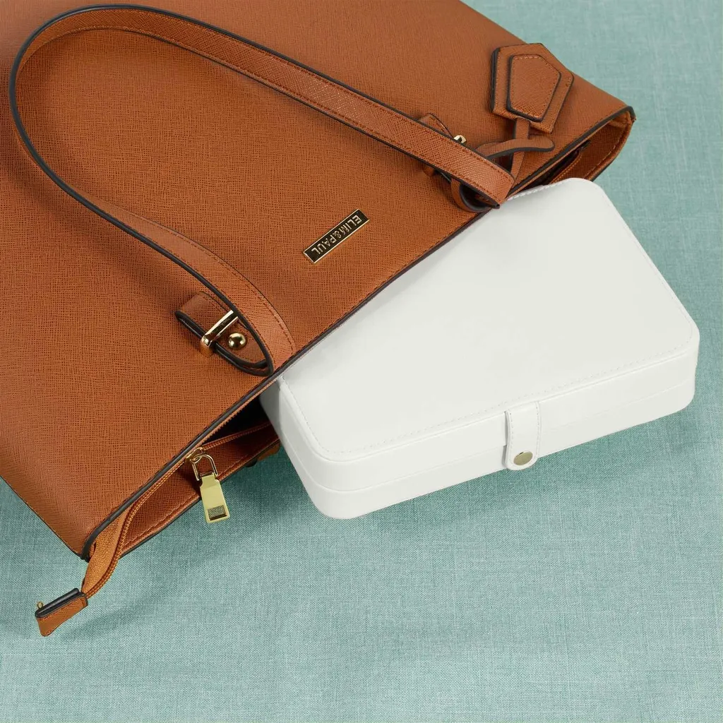 Fini les colliers emmêlés - Coffret bijoux de voyage compact en cuir