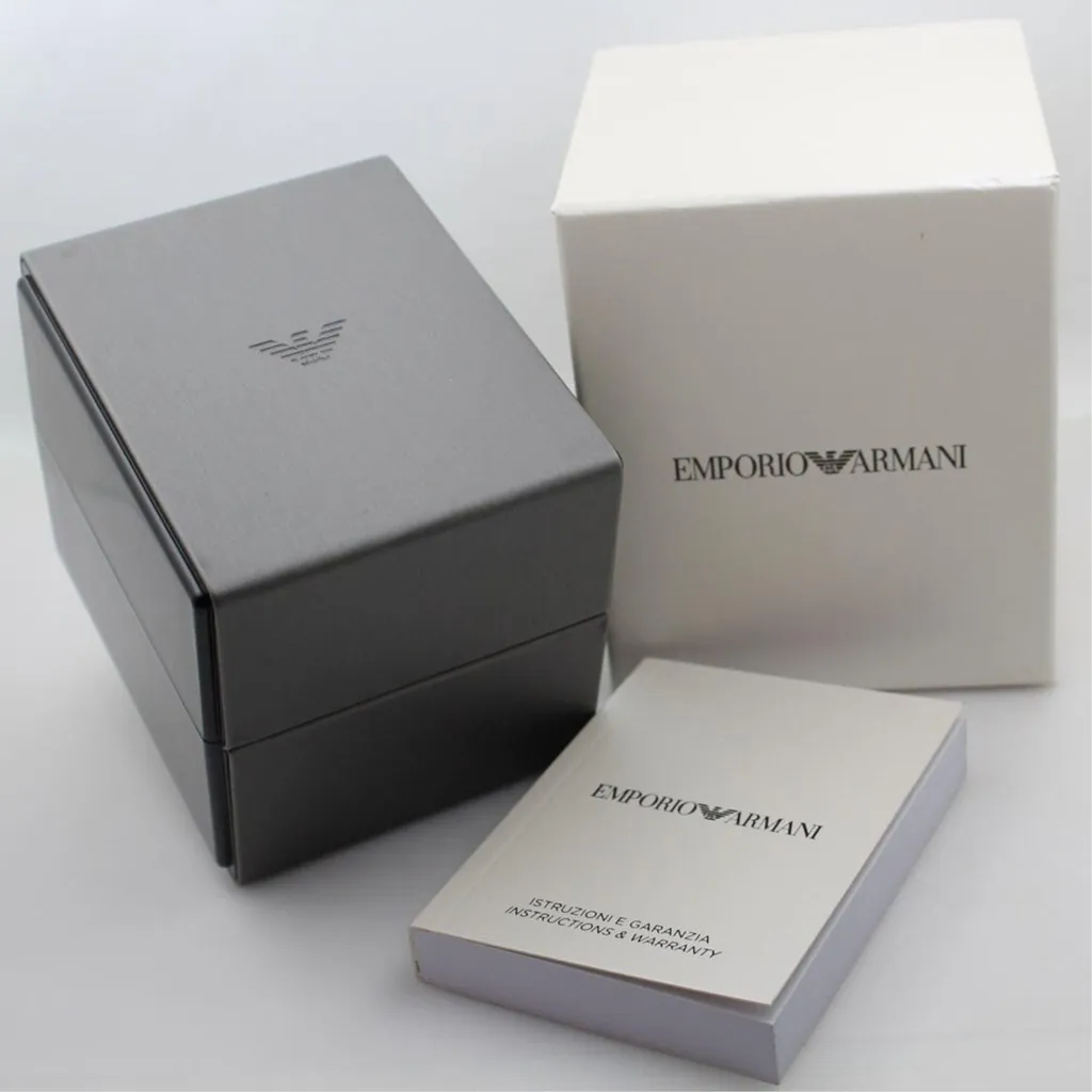 Montre Emporio Armani AR11324 pour femme en acier inoxydable argenté