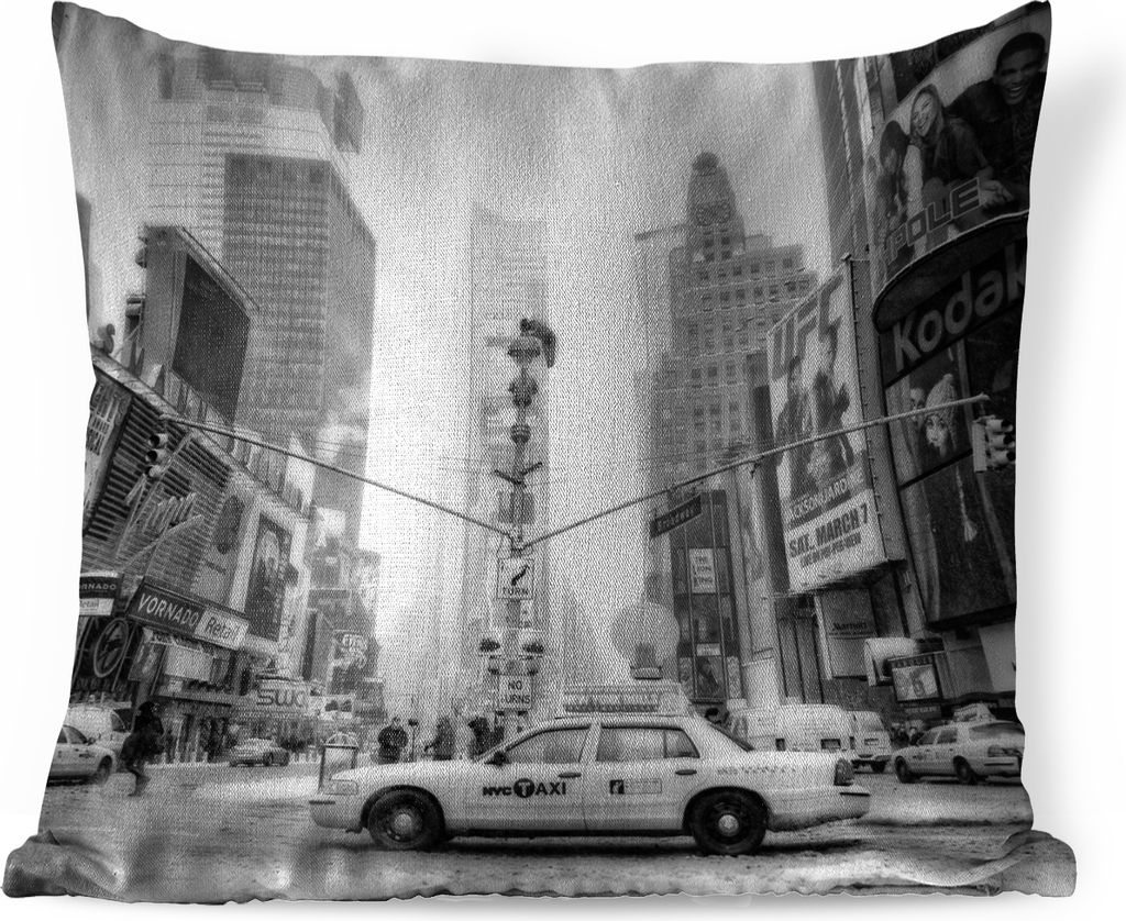 MuchoWow Zierkissen Sofakissen Wohnzimmer Dekokissen 60x60 cm Taxi in New-York - schwarz und weiß - Sitzfläche - Foto Polster