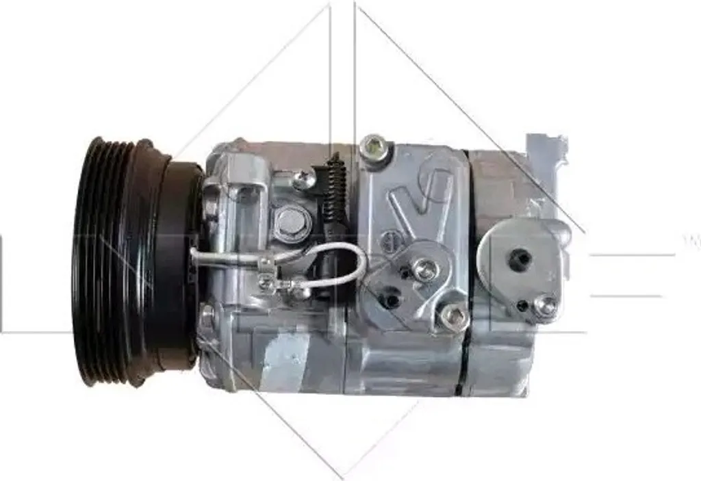 NRF 32261 Compresseur de Climatisation OE JPB101144 pour Freelander L314