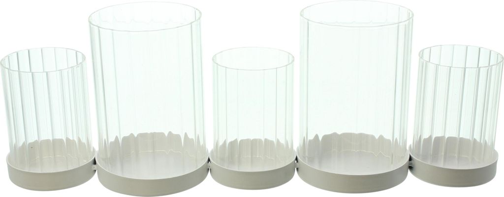 Kerzenboard White, Metall, mattweiß Maße: 45 x 10 x 15 cm, Glaszylinder Ø 7 x 11 cm, Ø 10 x 15 cm, ohne Kerzen