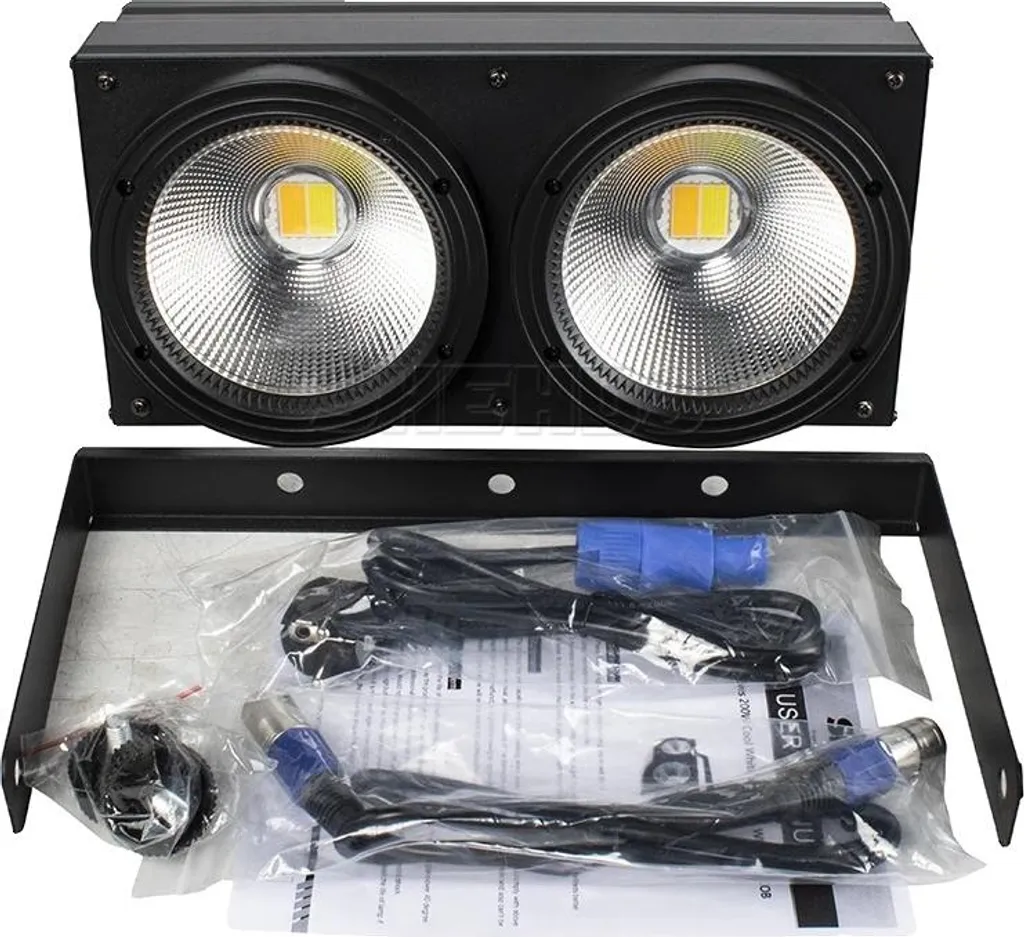Projecteur de scène 2x100W : évitez les pannes avec ce modèle DMX fiable