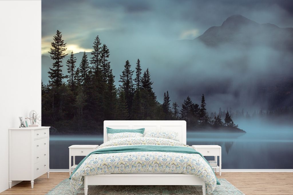 MuchoWow Fototapete für Wohnzimmer oder Schlafzimmer Wandtapete Vinyl Motivtapete Wald - Wasser - Nebel - 450x300 cm - Gemusterte