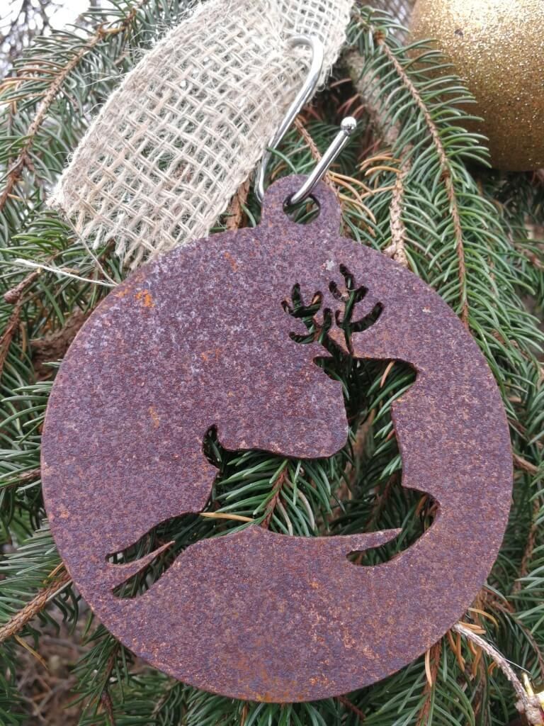 Edelrost Christbaumkugel Hirsch, geschlossen