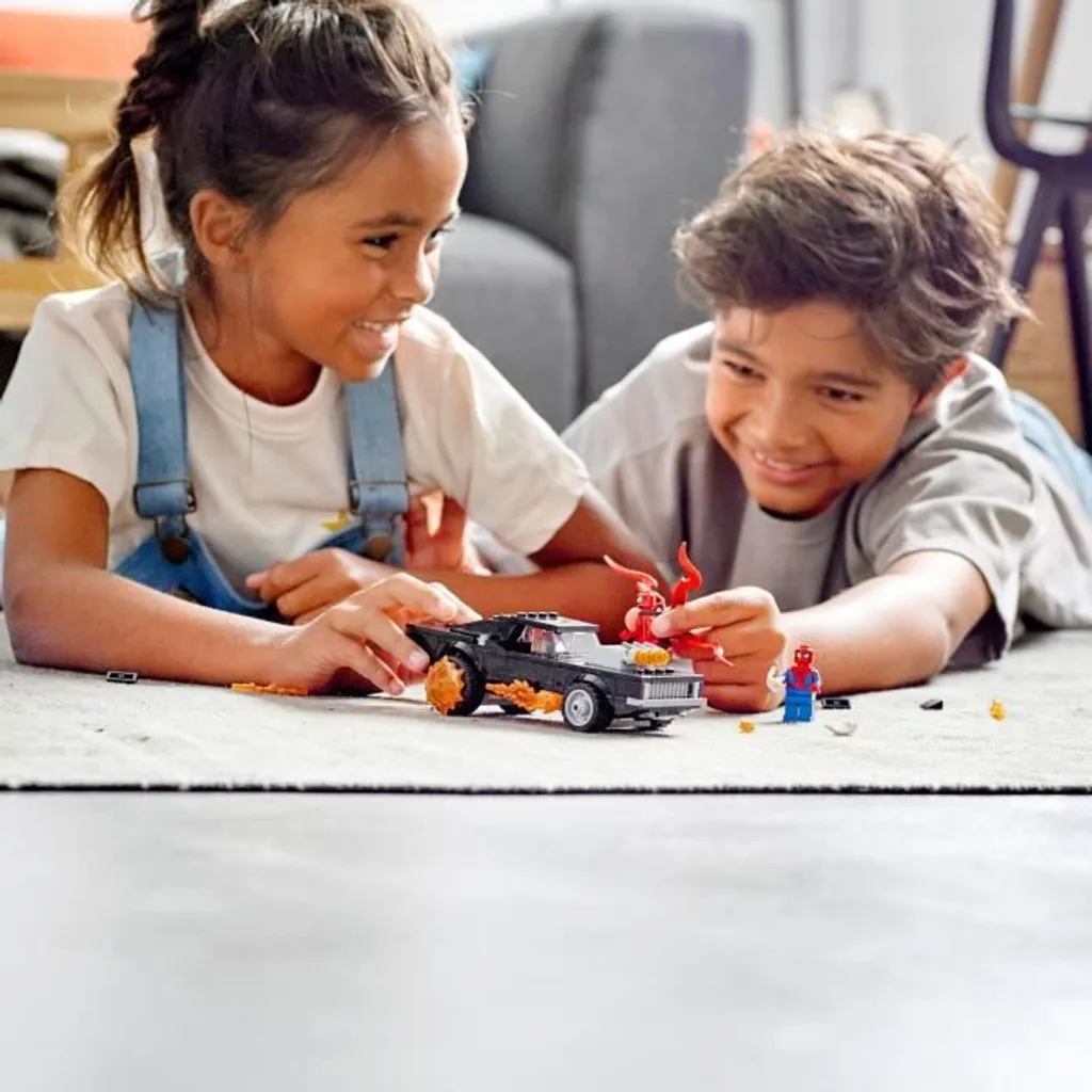 Jouet de Construction Marvel Spider-Man 76173 avec Voiture de Course