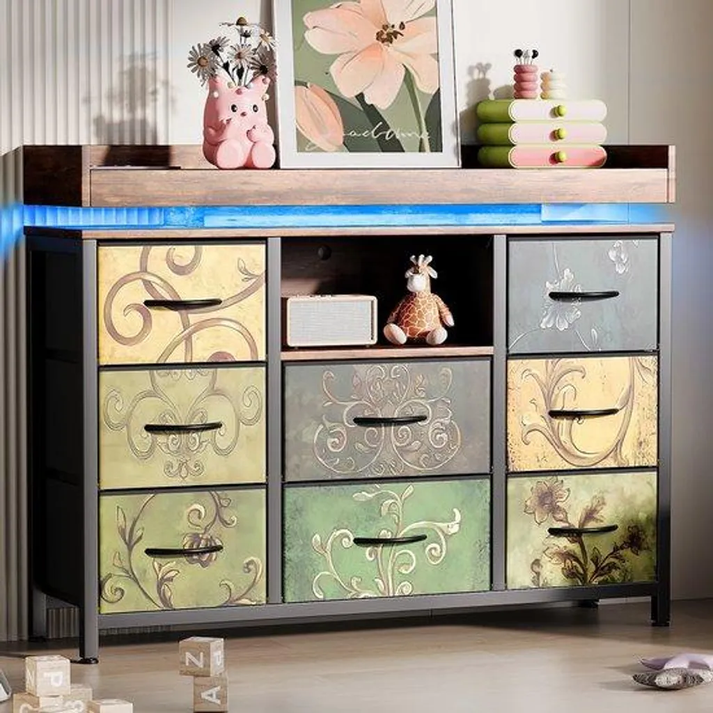 Armoire en bois à 8 tiroirs avec éclairage LED et port USB intégrés