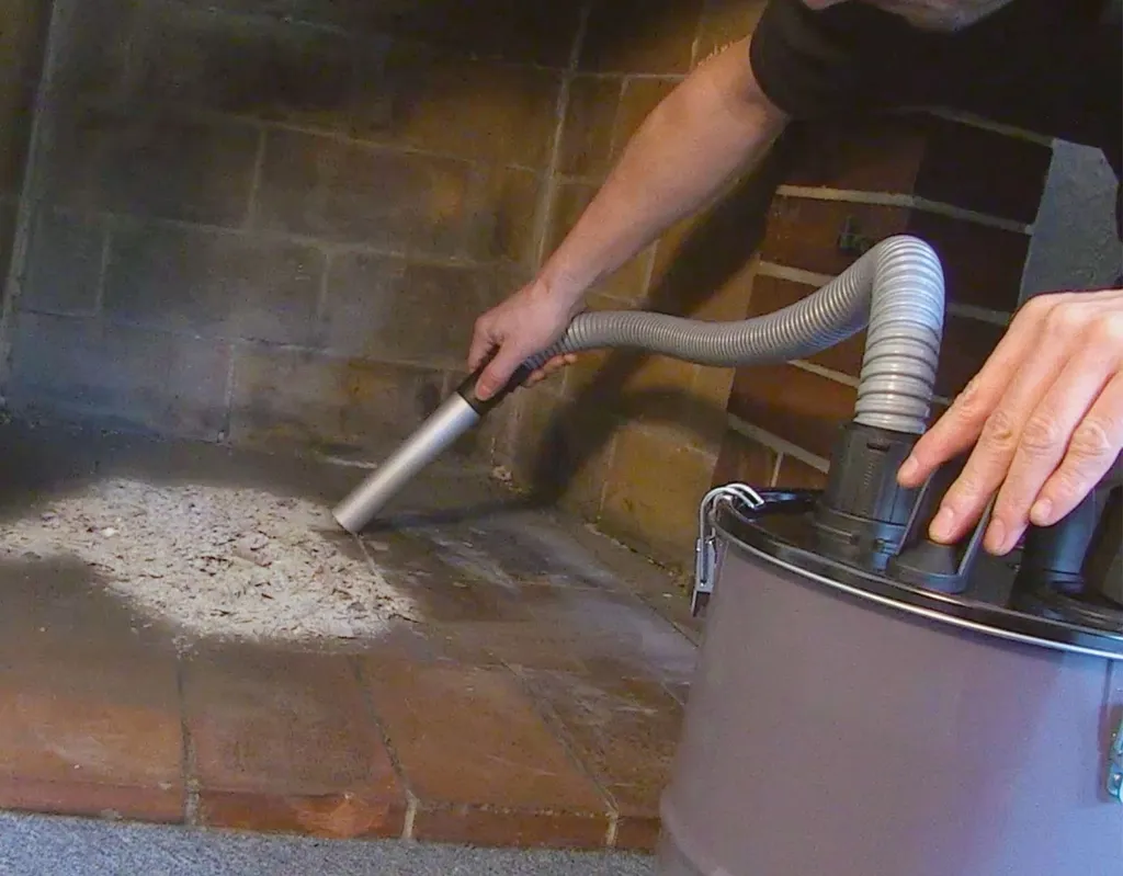Pré-séparateur de cendres Einhell 12L - Bac de récupération métal