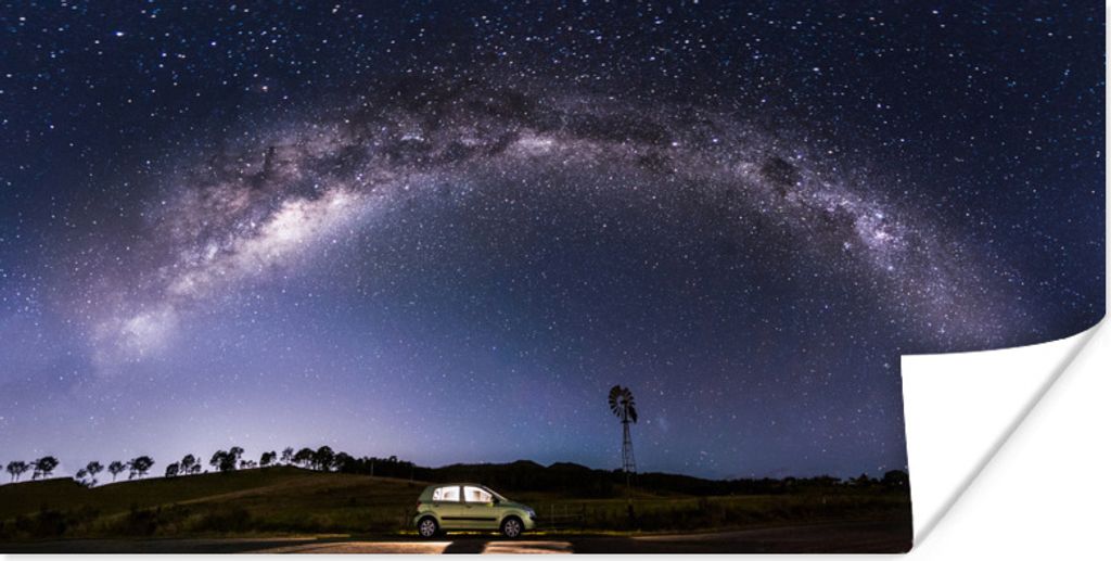 MuchoWow Poster Die Milchstraße mit einem geparkten Auto 160x80 cm - Foto Poster