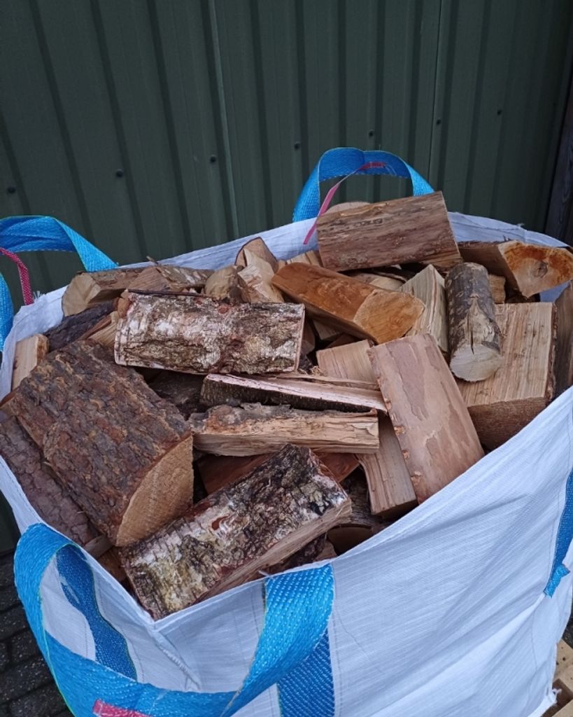 Brennholz, Mix aus Eiche, Birke, Erle | Mini-Palette von 0,30 RM