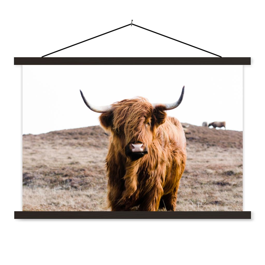 MuchoWow Textilposter Schottische Highlander - Landschaft - Kuh - Braun - Tiere - Natur 150x100 cm mit schwarzem Rahmen - Schlafzimmer
