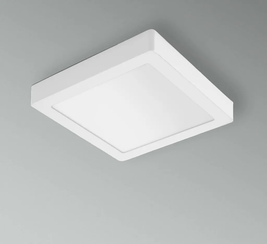 Luminaire LED compact pour plafond bas PL-QUADRO 300 éclairage 24W IP20