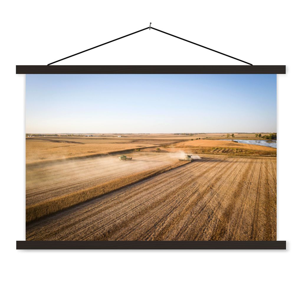 MuchoWow Textilposter Feld - Bauernhof - Traktor - Landwirt - Landleben 120x80 cm mit schwarzem Rahmen - Wanddeko