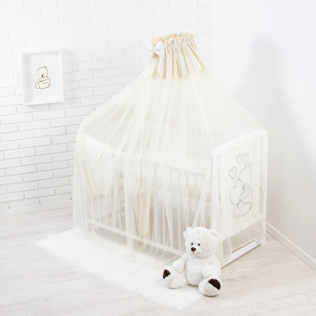 Aménager le lit bébé 60x120 : parure 10 pièces coton beige brodé et voile