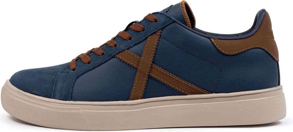 Munich Sneakers 8080112 in Blue color size 40