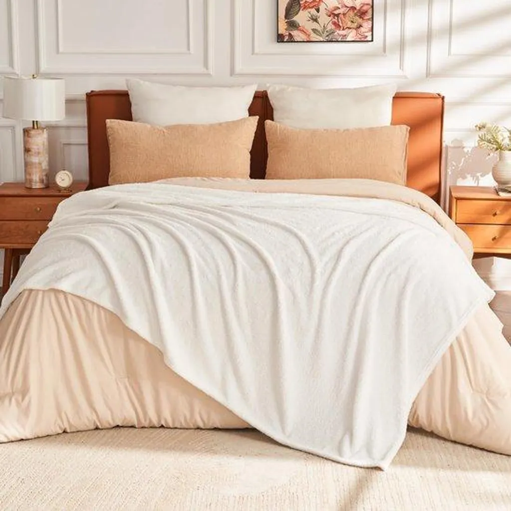 Couverture Chaude et Douce en Polaire Sherpa Crème - Confort Luxe 200x230