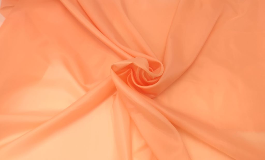Futterstoff Meterware (Apricot) 150 cm breit. Dekoration, Bekleidung, Fahnen, Hochzeit, Vorhang