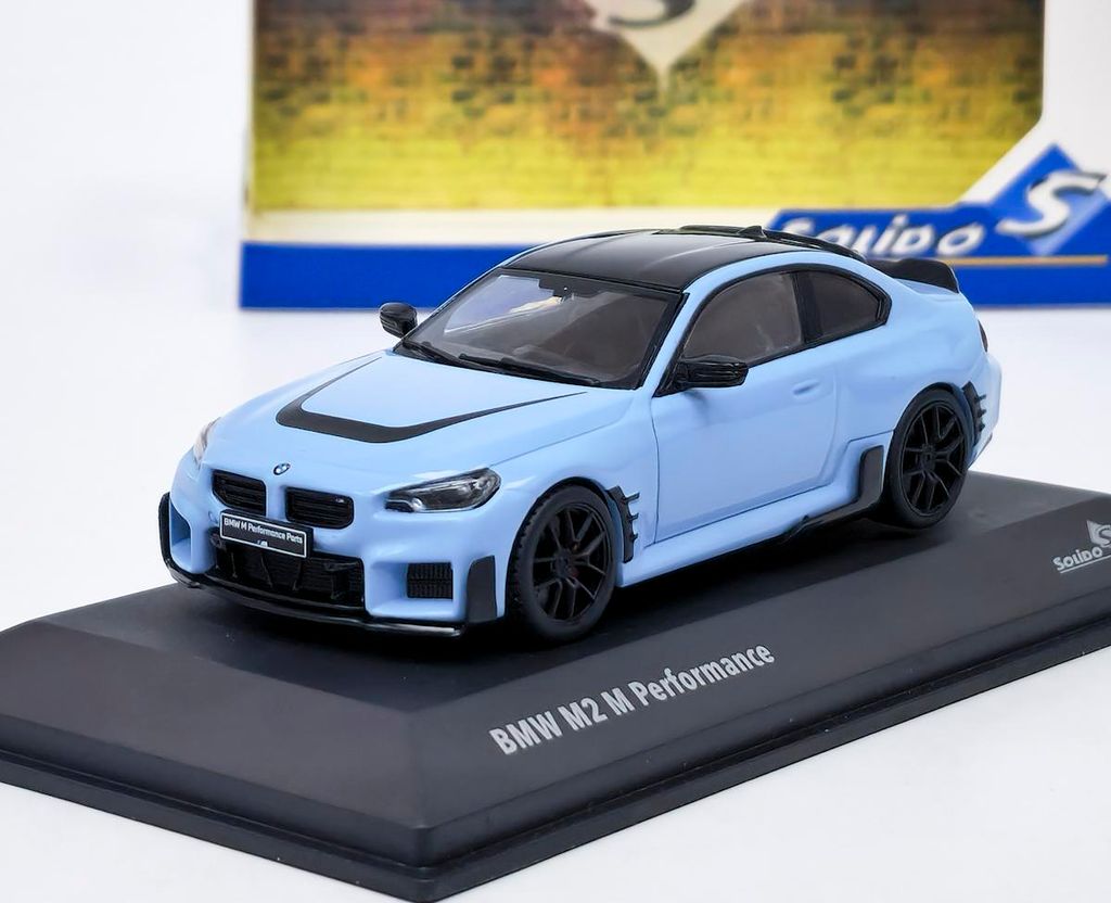 BMW M2 M Performance 2023 azzurro SOLIDO 1:43 Immagine del prodotto 