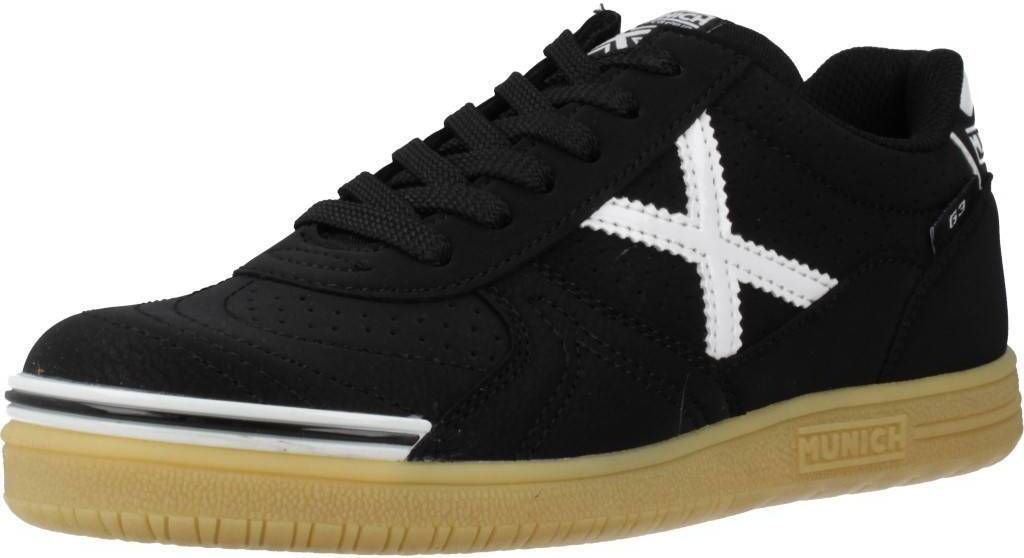 Munich Sneakers 1511008 in Black color size 38