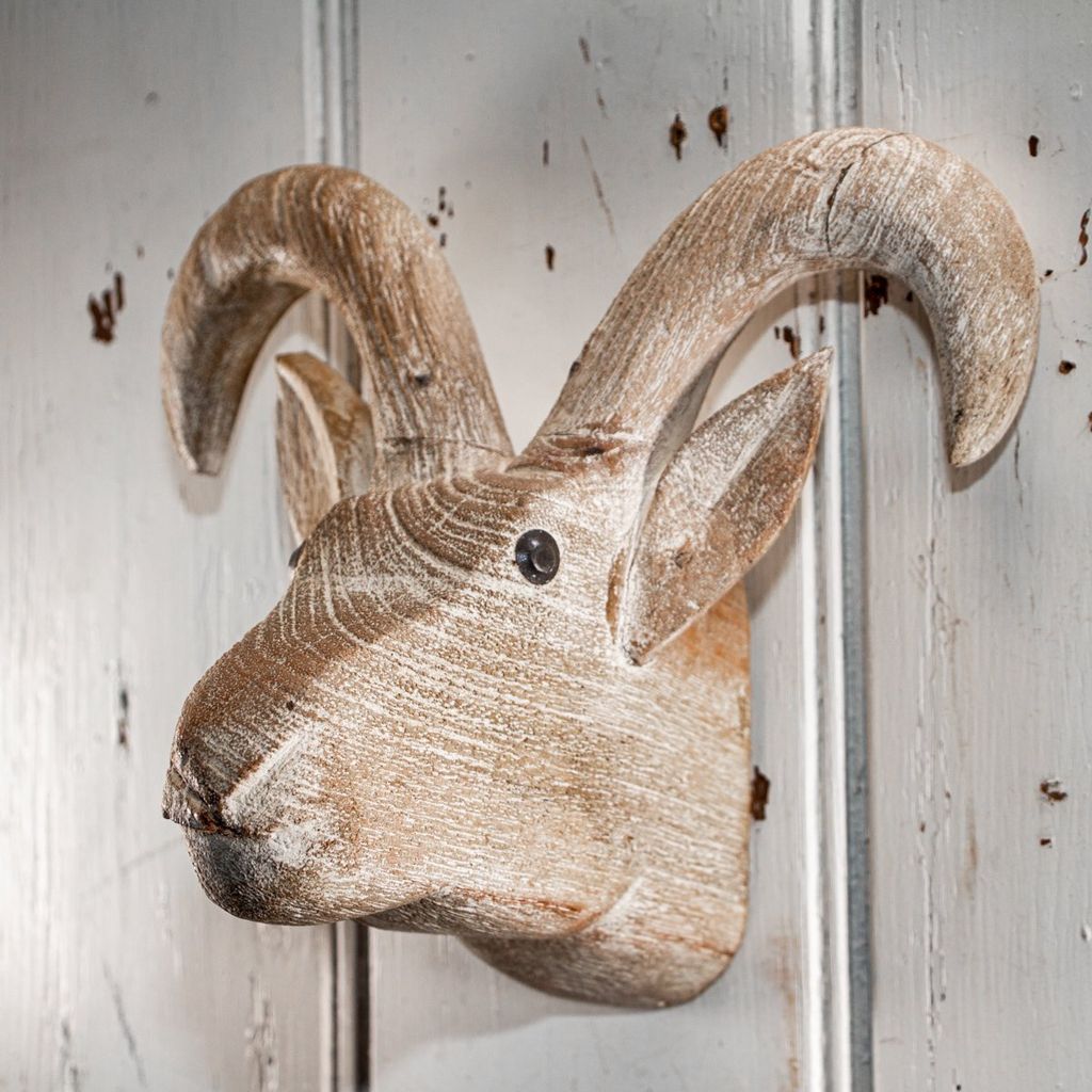 Holzbüste als Wanddekoration, Widder, Wanddeko, Gekalkt
