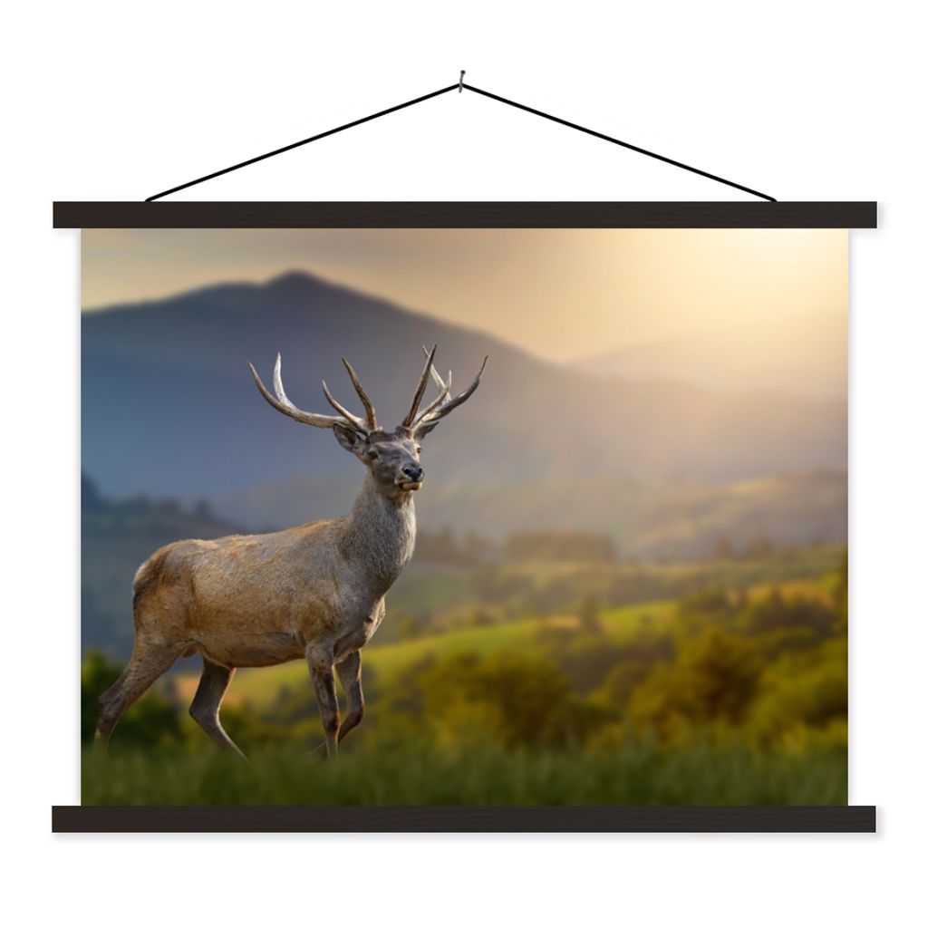 MuchoWow Textilposter Hirsche - Berg - Gras - Sonnenuntergang - Tiere - Natur 60x45 cm mit schwarzem Rahmen - Poster Schlafzimmer