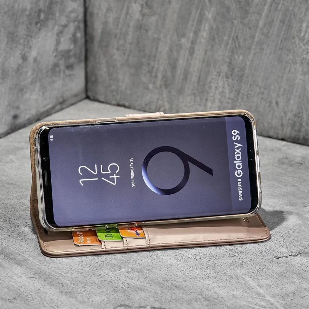 Accezz Wallet Custodia a libro in TPU per iPhone 11 Pro Max - Oro - 5